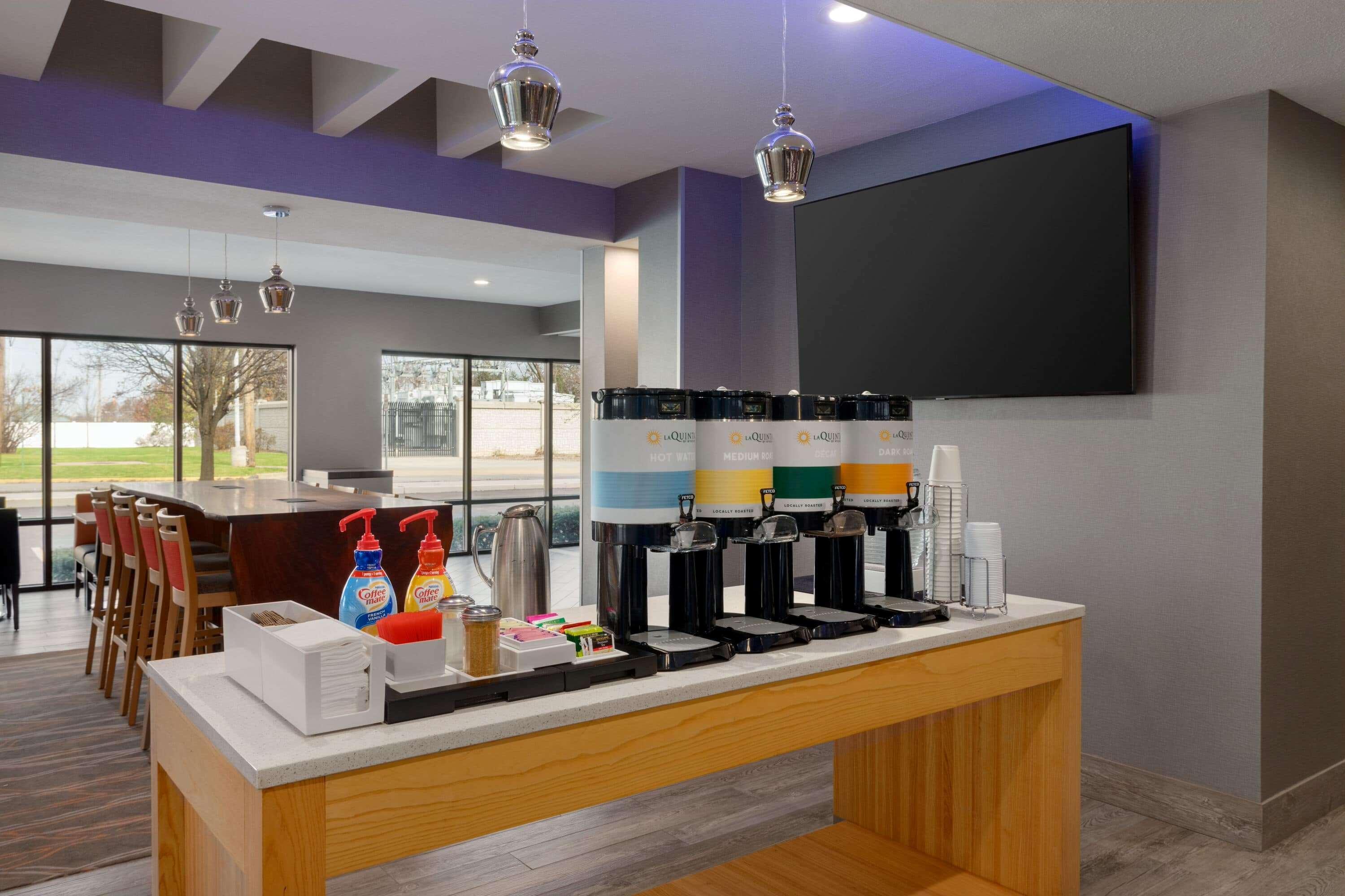 La Quinta Inn & Suites By Wyndham St Louis Route 66 Windsor Springs Екстериор снимка
