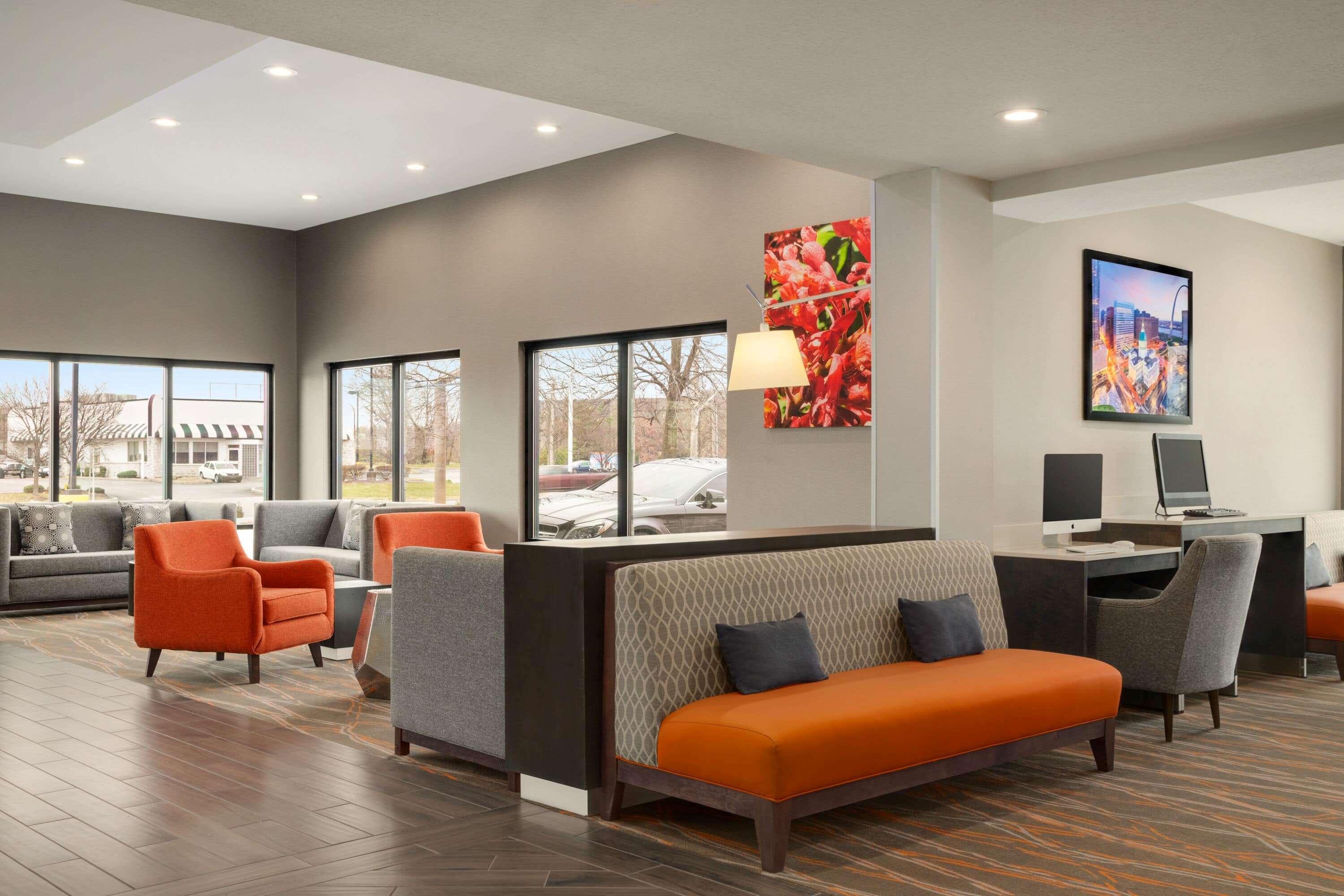 La Quinta Inn & Suites By Wyndham St Louis Route 66 Windsor Springs Екстериор снимка
