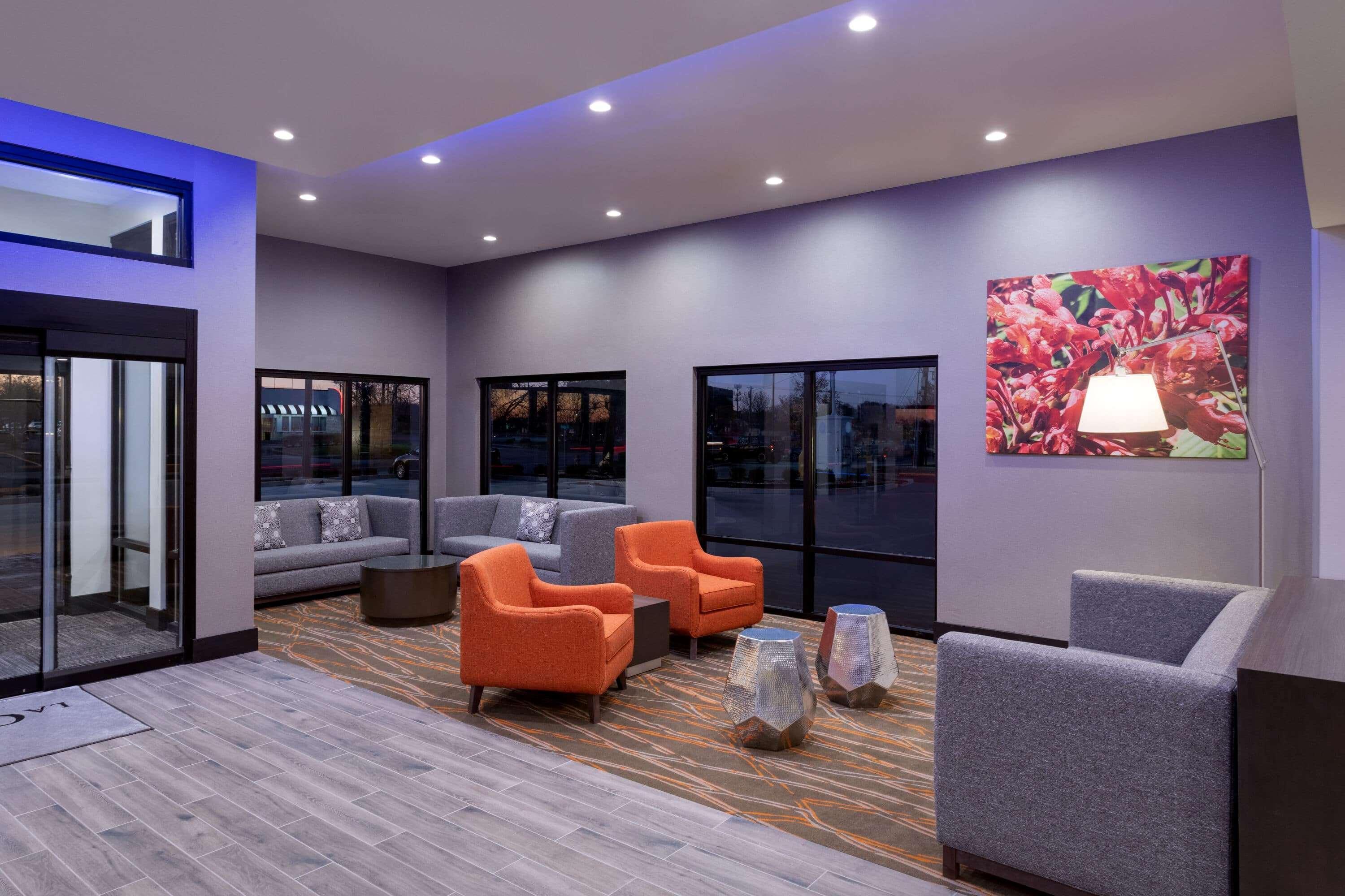 La Quinta Inn & Suites By Wyndham St Louis Route 66 Windsor Springs Екстериор снимка